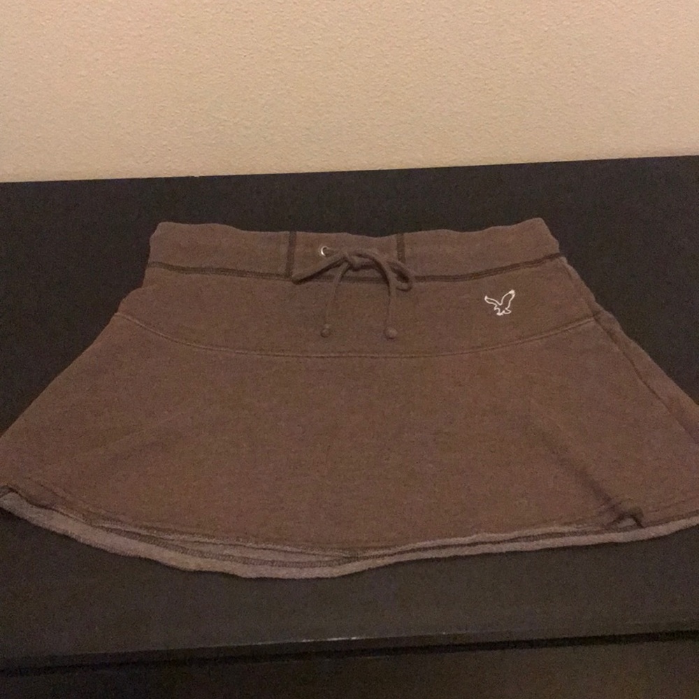 American Eagle brown favors drawstring skirt.